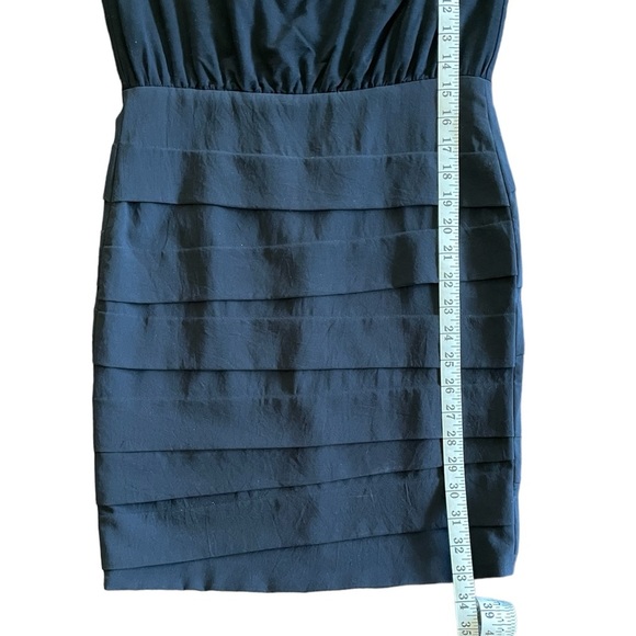 Alice + Olivia open back‎ dress - Picture 2 of 7